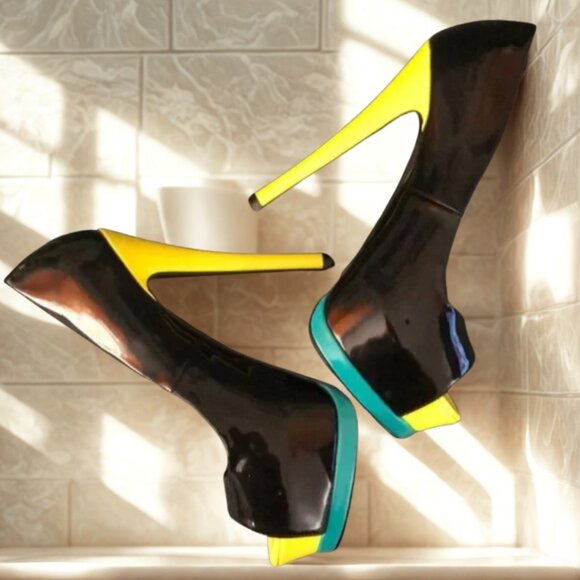 Charlotte Russe Ultra Cool Pumps - Picture 1 of 10